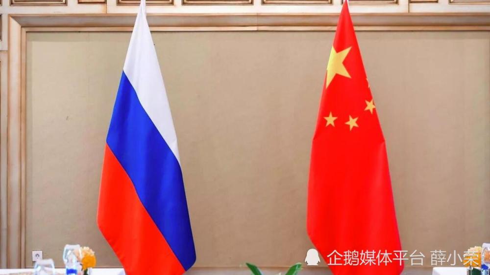 預言機器人毀滅世界后，馬斯克開始造機器人了地球知識視頻