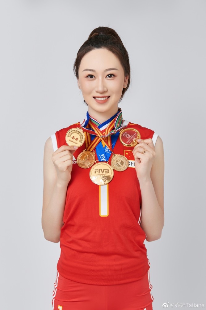 2013年,乔婷随国青女排出战u23世界女排锦标赛,与刘眼含,姚迪等合作