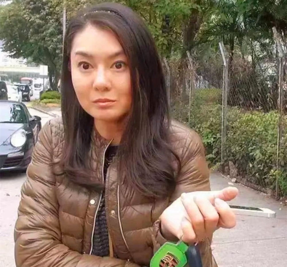 李绮红晒近照,自然衰老好真实,这些港姐,变化大到都认不出来了插图37