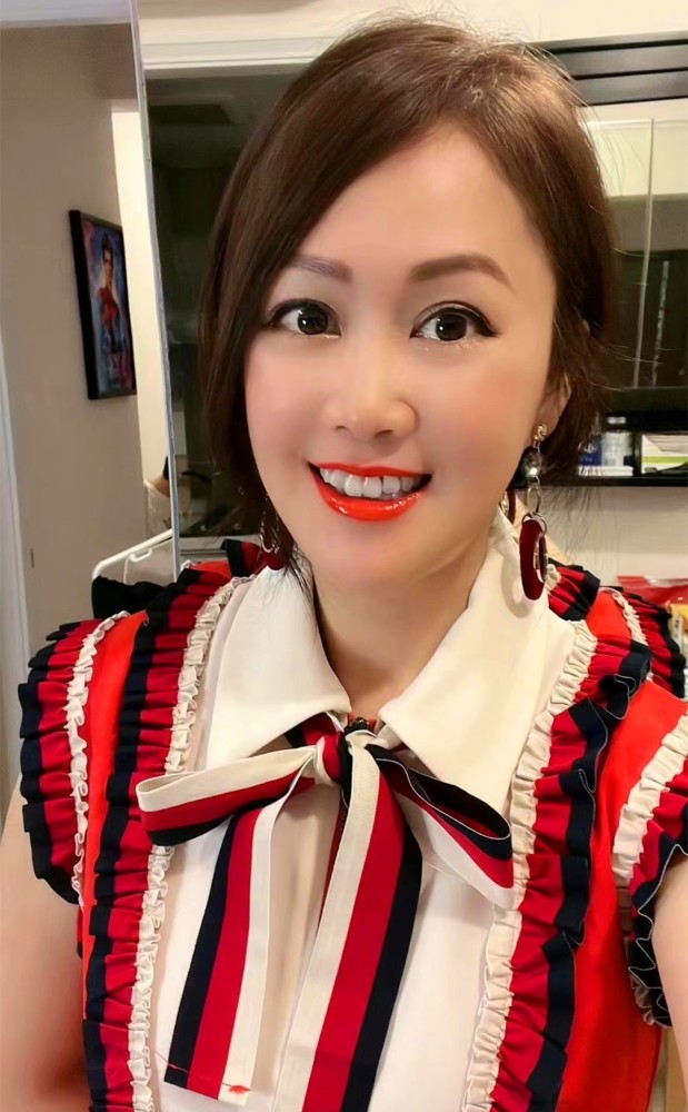 李绮红晒近照,自然衰老好真实,这些港姐,变化大到都认不出来了插图25