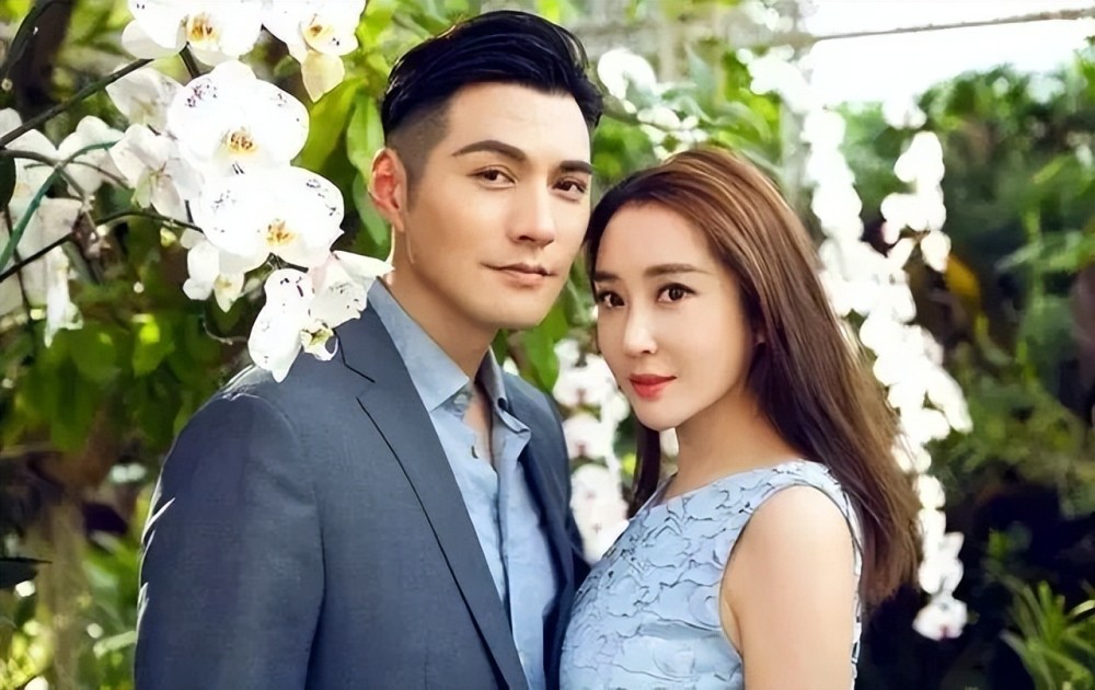 严屹宽一家摆地摊,杜若溪青春如少女,严屹宽肚腩发