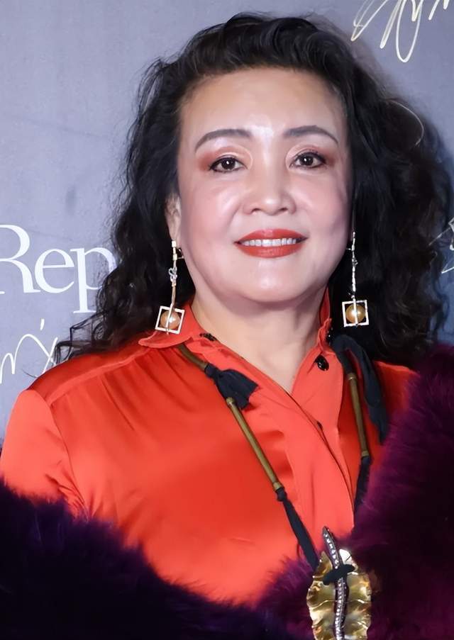 台湾省发生地震后,汪小菲母亲张兰和孙女视频,称新房子能抗十级