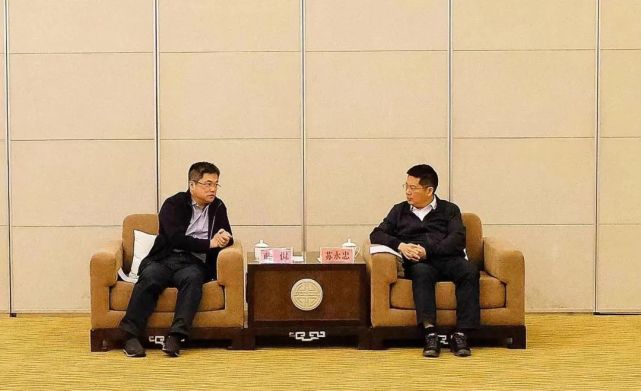 期间,先后会见了迪庆州委书记王以志,迪庆州委副书记,州长张卫东,丽江