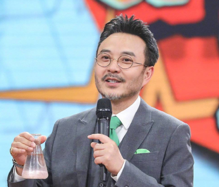 天天向上汪涵被吐槽嘉宾发朋友圈称其自以为是网友评论却一边倒