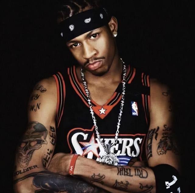 而作为最早一批将嘻哈文化带进nba的球星,艾弗森无疑开辟了nba一种