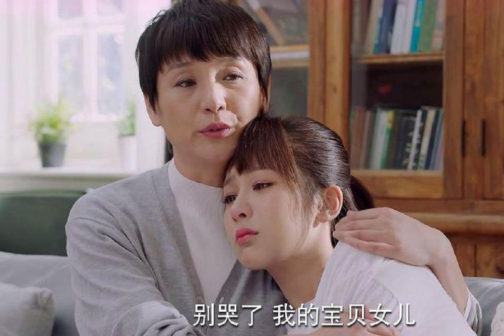 耿乐与孔琳相恋七年,分手后他娶平凡妻生一子获幸福,她53岁未婚