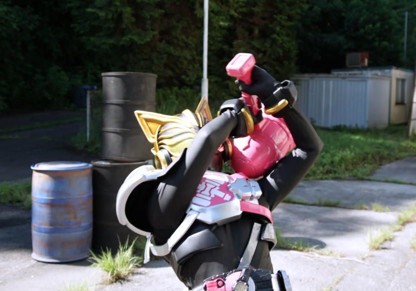 假面骑士娜猫官方数据及能力详解 擅长猫猫格斗的敏捷性女骑士_腾讯