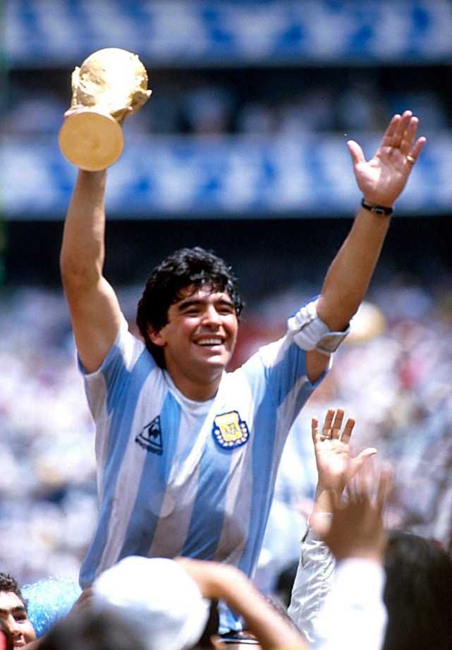 马拉多纳世界杯夺冠落场球衣很贵!但马特乌斯却捐给阿根廷!