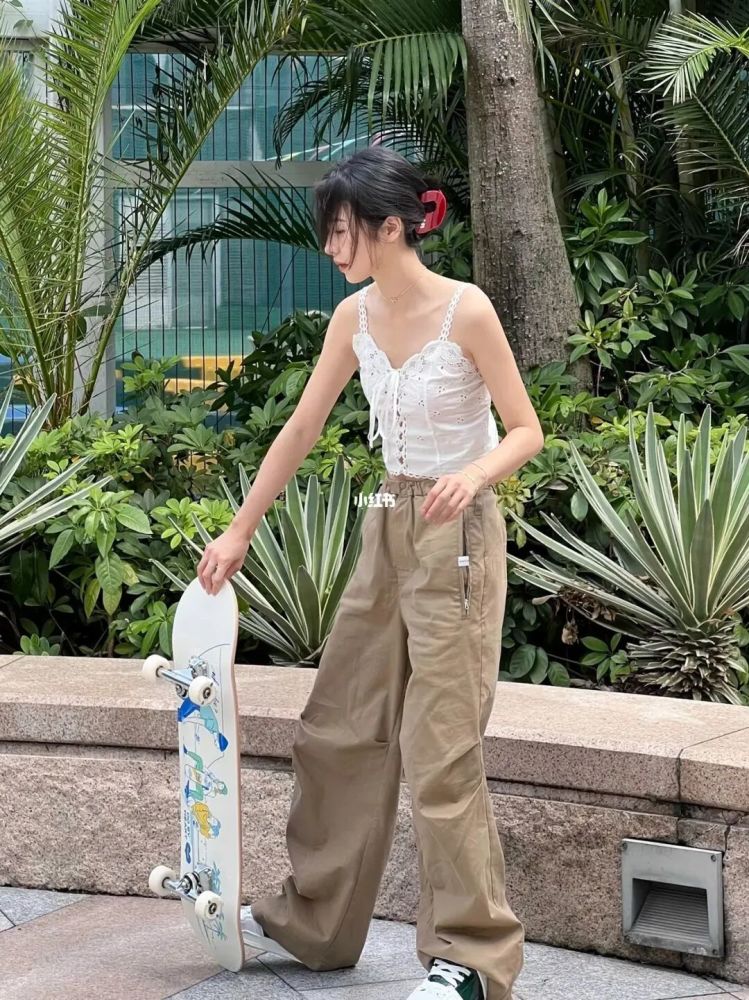 djsoda整新活泳装球鞋骑沙滩摩托网友这车真晃