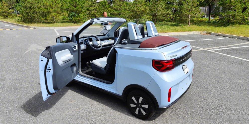 或售878万1028万五菱宏光miniev敞篷版售价曝光