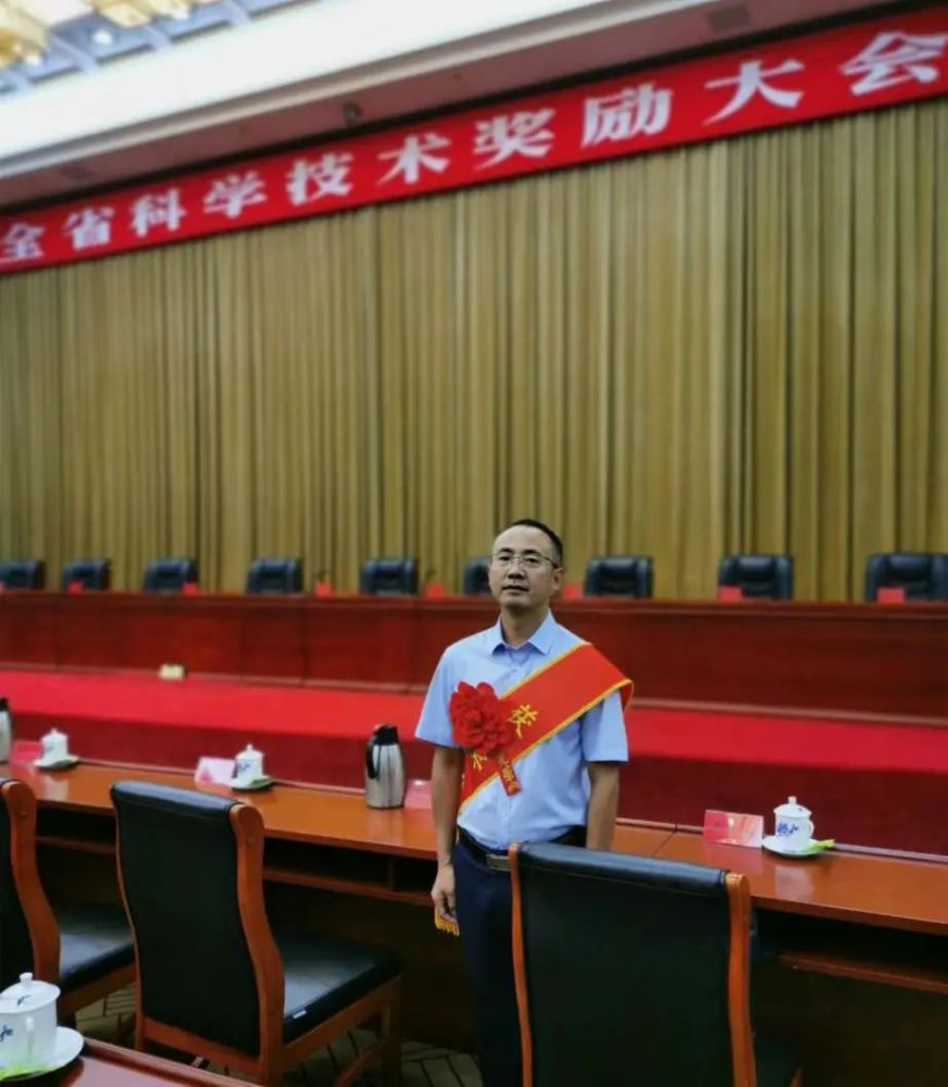 【师说师行】于天宝:甘做追光者,更为点灯人_腾讯新闻