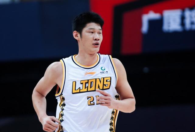 伤势完全康复cba石佛能否上演王者归来他或能助广厦成冠军搅局者