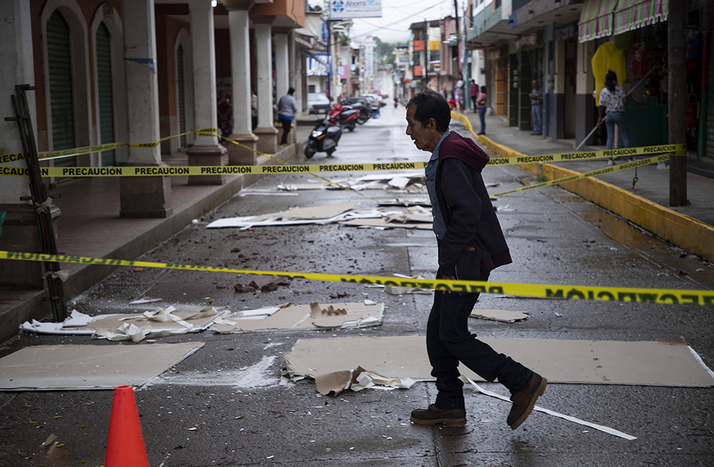 早安·世界｜墨西哥震中地区再发5.4级强余震，居民被疏散