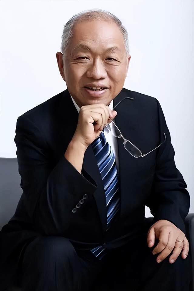 丘成桐:做能够传世的学问,要有深厚文化根底_腾讯新闻