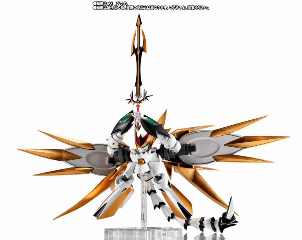 全长约19cm,尺寸还是挺大的而武器方面则附带了标志性的剑王之剑玩家