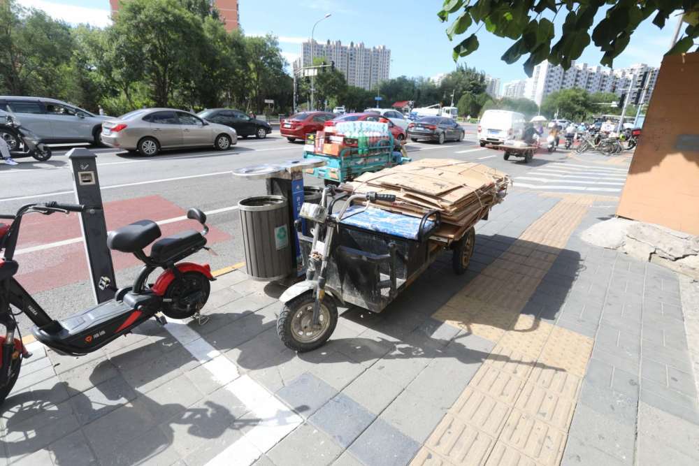 苹果园街道在天宇市场周边开展停车秩序整治工作卖东西英文对话2022已更新(哔哩哔哩/知乎)