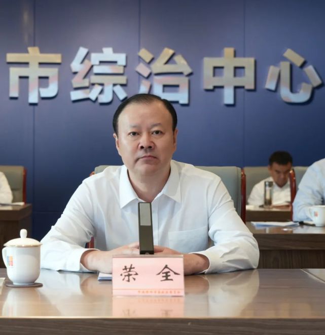 市中院院长李勤,市检察院检察长王红,市委政法委常务副书记赵显福