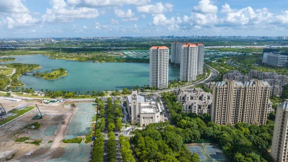 上海闵行兰香湖壹号售楼处电话4001001299转5555不积分华二学区现房大