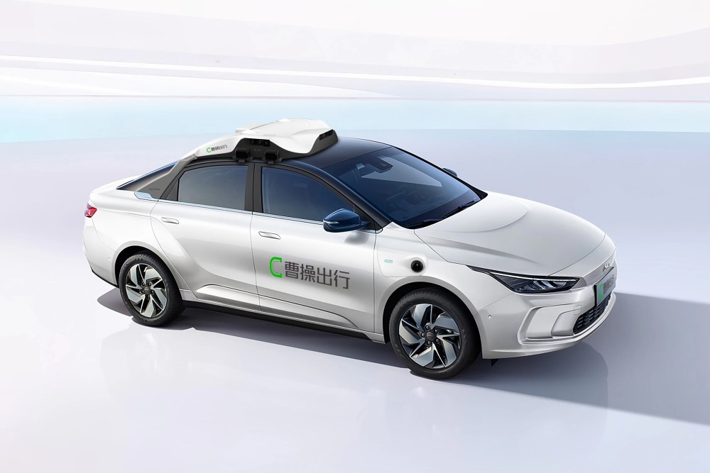 小马智行曹操出行吉利智驾联手打造自动驾驶出租车队