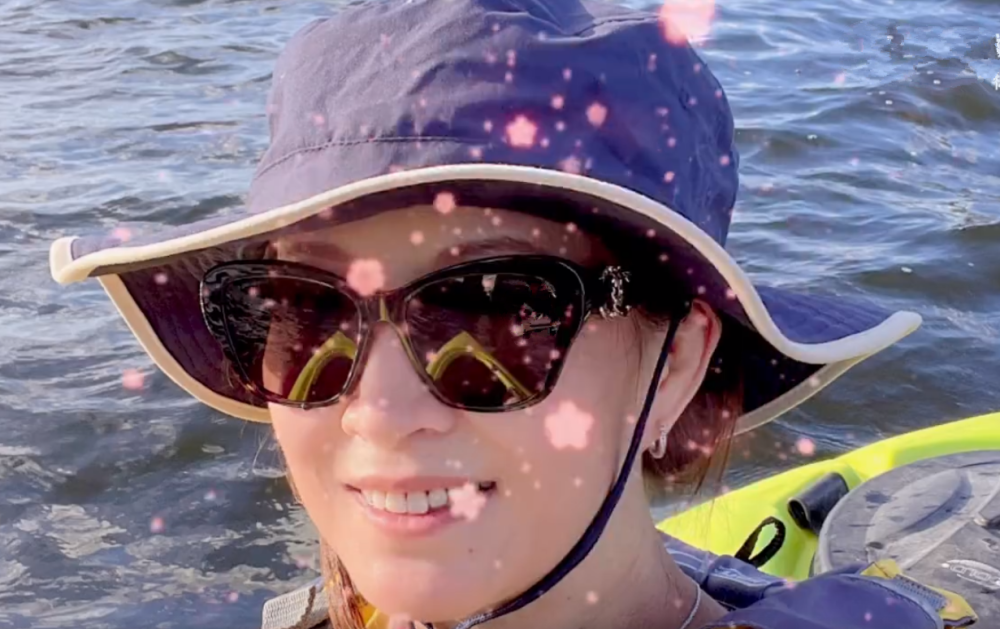 "甘十九妹"杨潞定居美国,寄情玩乐49岁仍貌美,住豪宅生活惬意