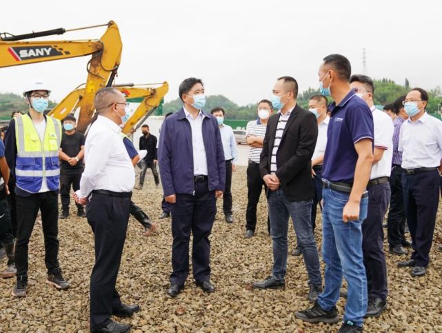 雷涛带队督导宜宾高新技术产业园区复工复产和疫情防控工作