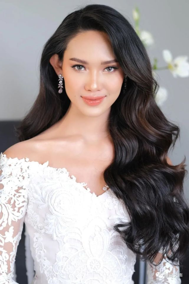 缅甸著名模特在泰国机场被控制