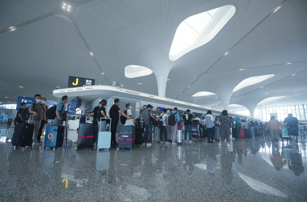(经济)杭州萧山国际机场三期正式投运