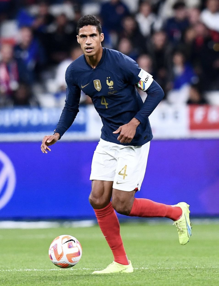 瓦拉内表现出色,俱乐部入围最佳,能否保持健康_腾讯新闻