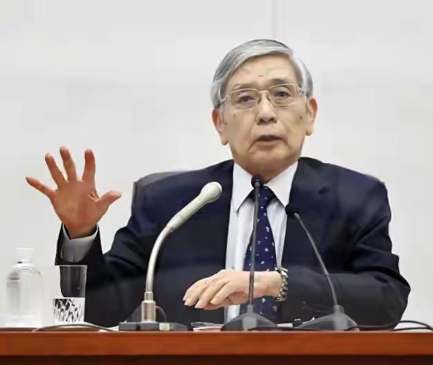 日元大幅度贬值，日本央行出手干预，但并不改变量化宽松政策