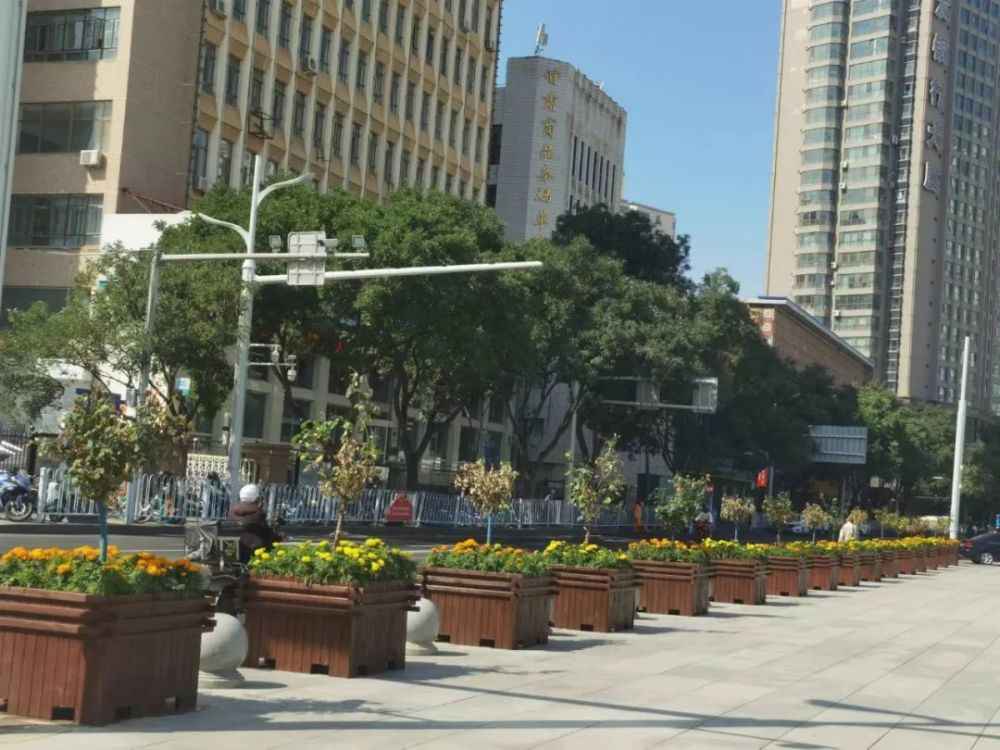 兰州东方红广场"焕装"全新开放!一组现场图来了!_腾讯新闻