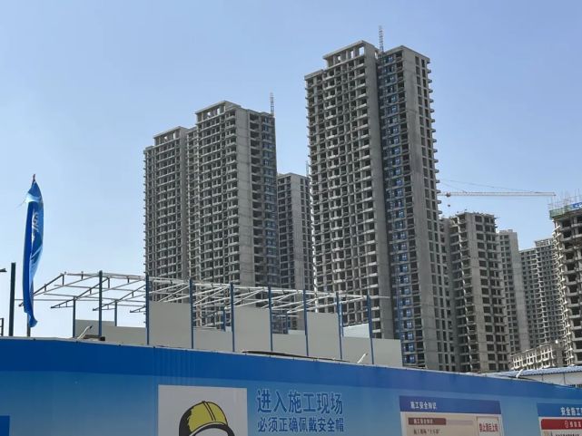 郑州啟福城"咣当咣当"复工了!1小时内8名新工人来报到