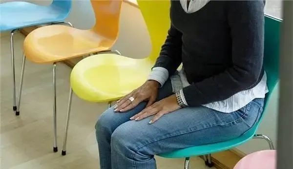 坐了别人坐过的热板凳,会长痔疮吗?真相让人不可思议!