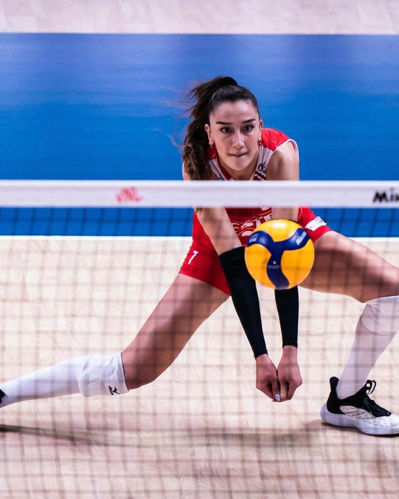 "神灯"属于时灵时不灵的类型来自土耳其的冷艳美人儿巴拉丁得垫底儿