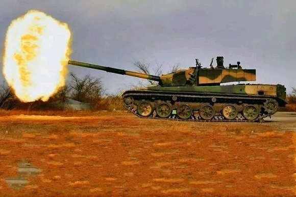 ztz-99a坦克是2000年以后,中国在99式坦克基础上大幅改进而来的全新一