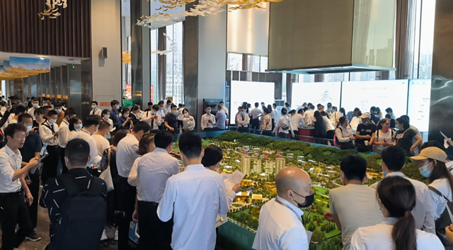 天骄大败局!还记得乌克兰3000名航空专家来重庆的故事吗?