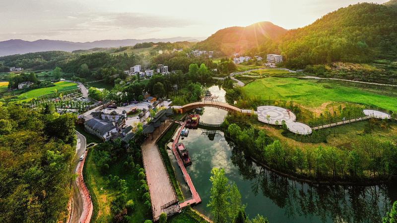 利川龙船水乡美如画_腾讯新闻