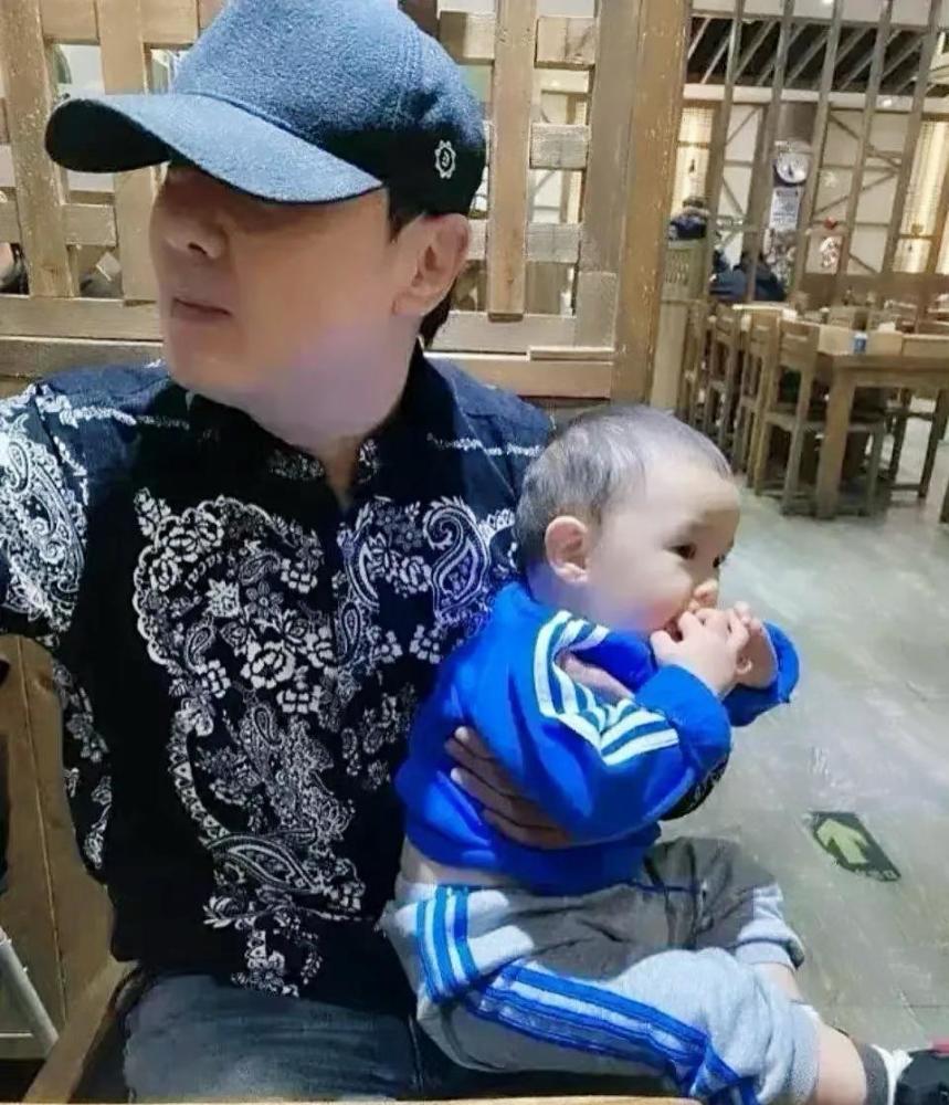 沈腾老婆被传怀二胎,姐姐沈娜评论区疑似"报喜",还是双胞胎?_腾讯新闻