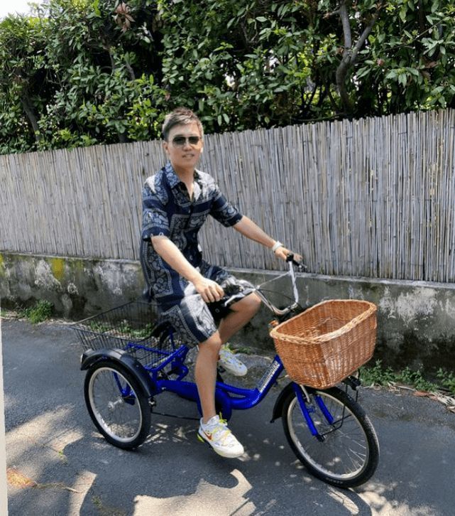 张康阳欠下20亿贷款,欲出售国米却遭球迷怒斥:滚蛋-腾讯新闻