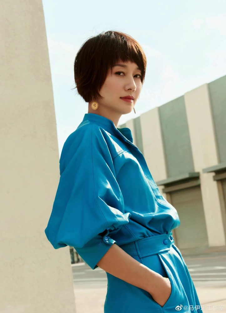 Fashionable hot moms with short hair_Fashion pictures of hot moms with short hair_Pictures of hot moms with short hair