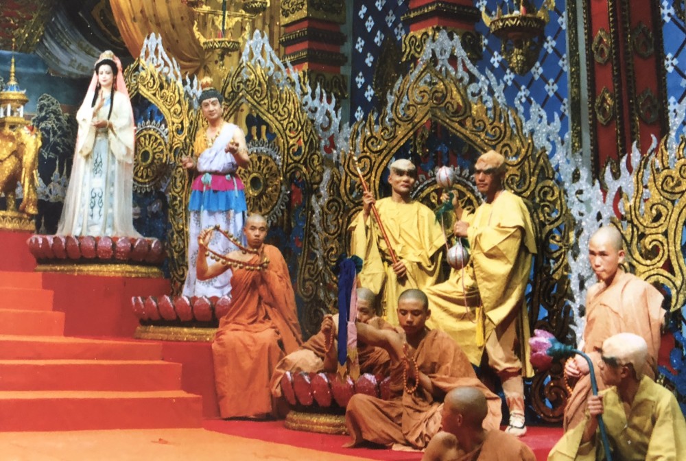 《西游记》关机仪式,"长眉罗汉"扮演者诈骗领导,杨洁一听急了