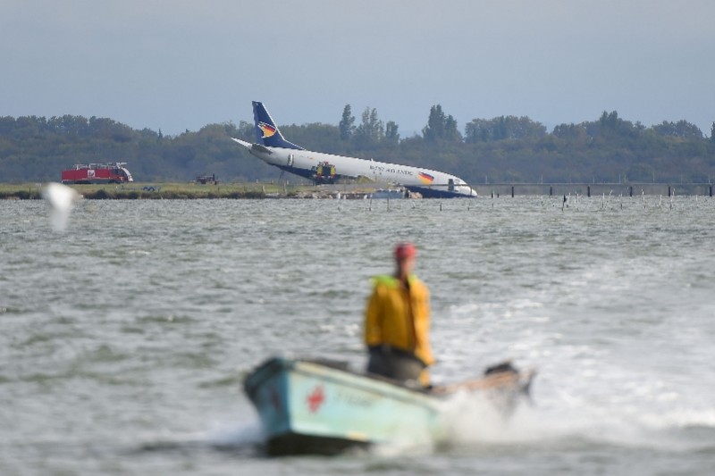 现场：波音737货机降落时一头扎进湖里，法国一机场关闭番茄红烧鱼的家常做法简单