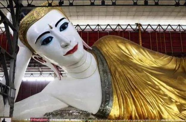 被称为全球"最吓人"的佛像,到底有多吓人?游客都不敢对视吗_腾讯新闻