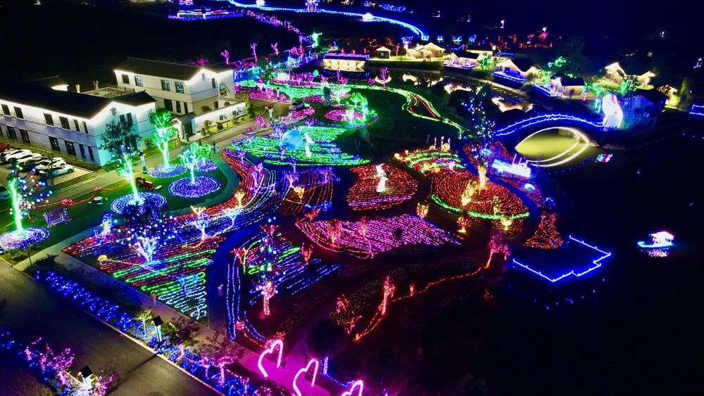 大通区:乡村旅游火爆 贫困村变身网红村_腾讯新闻