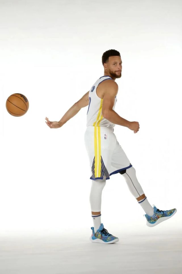 勇士定妆照来了!