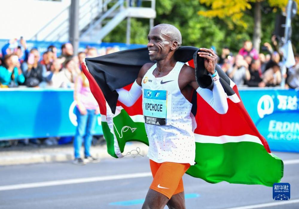 柏林马拉松基普乔格破世界纪录夺冠
