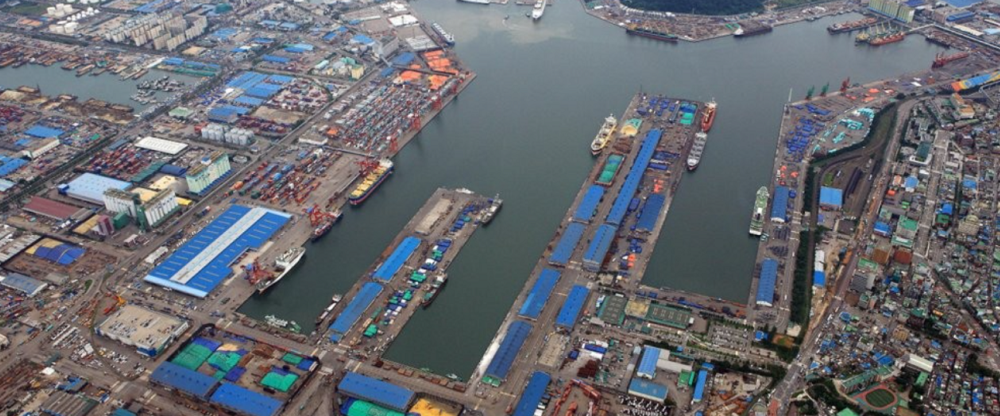 韩国港口一货轮深夜爆炸，中国籍船长身亡