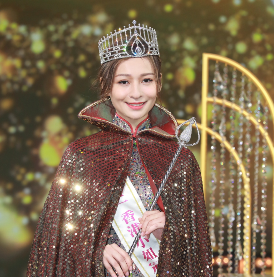 港姐冠军的4大槽点:头大,气质差,普通话也不标准插图1