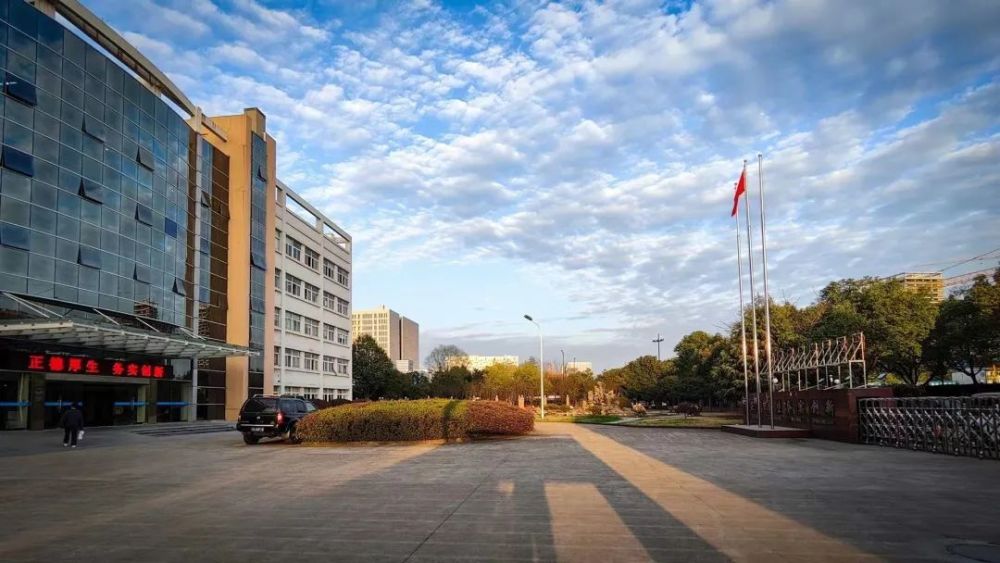浙江艺术生高考冲刺班-浙江三联高复艺考文化课封闭班_腾讯新闻