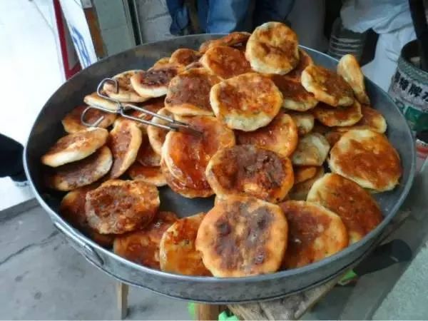 八闽文脉·风物丨光饼：小吃中的传奇，福建人的乡愁“解药”_腾讯新闻