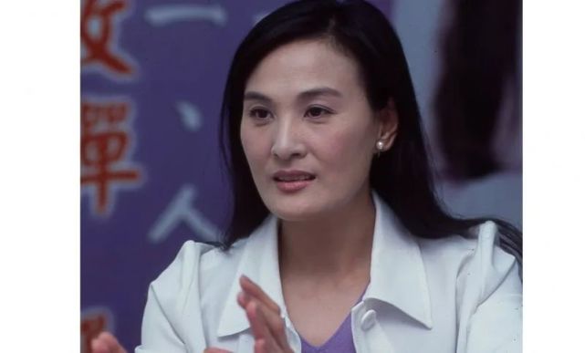 王筱婵,图源:台媒2001年底,章孝严参选台立法机构民意代表,以4万6263